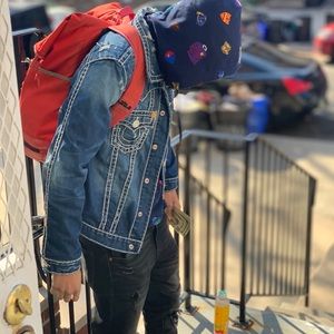 Meet your Posher, Bobby